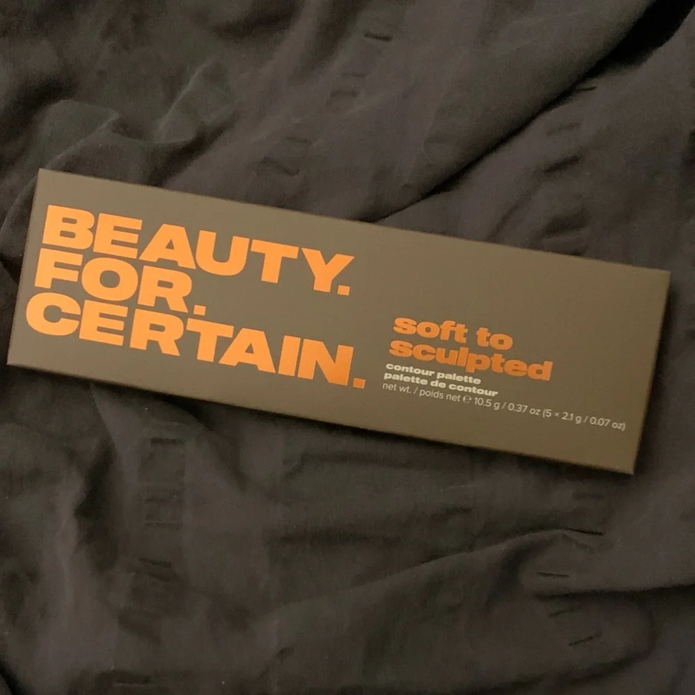 NWT Beauty.For.Certain Soft to Sculpted Contour Palette - Brown